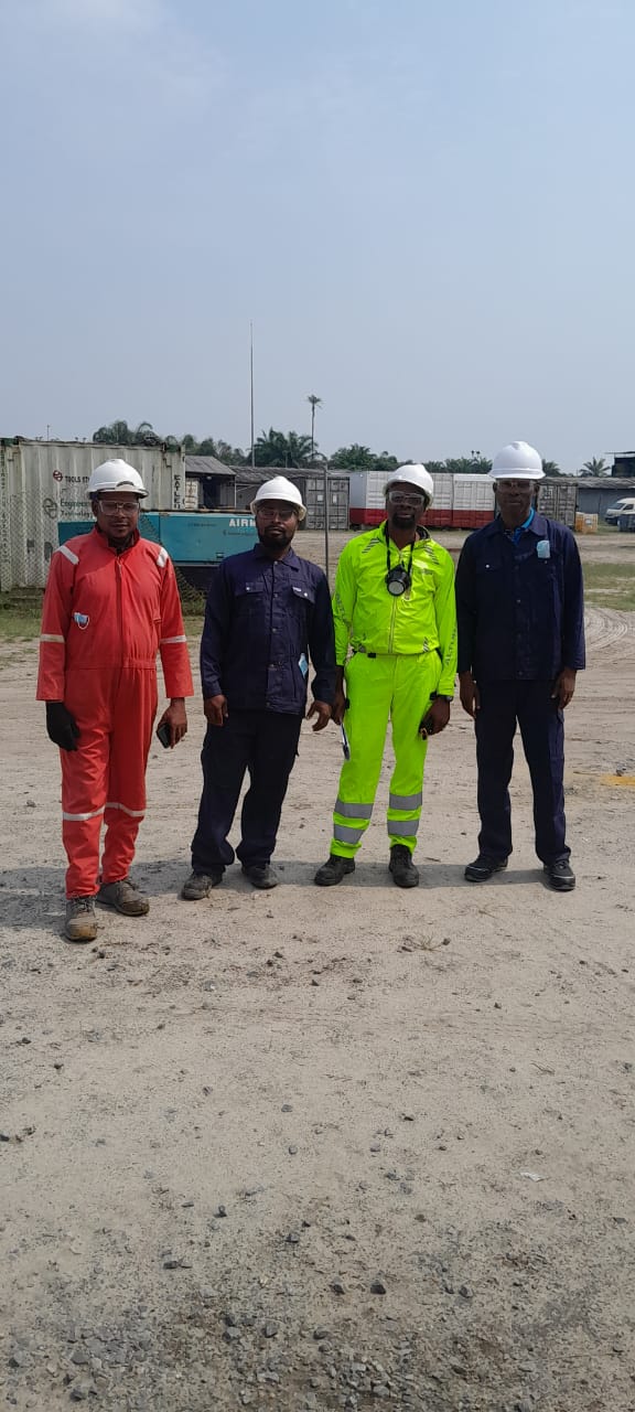 DE Excellent Experts team at work